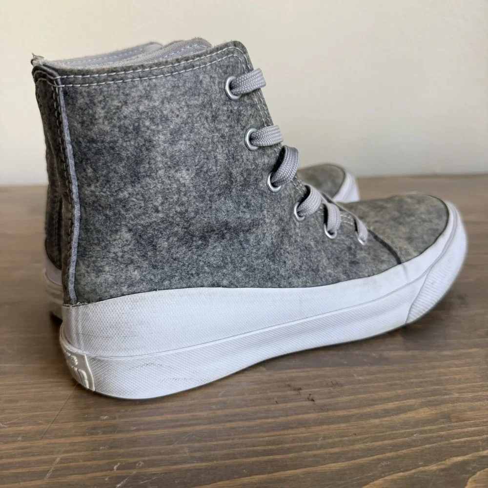 Converse Unisex Mens 5/Womens 7 Grey Chuck Taylor All Star Lunarlon Sole Sneaker